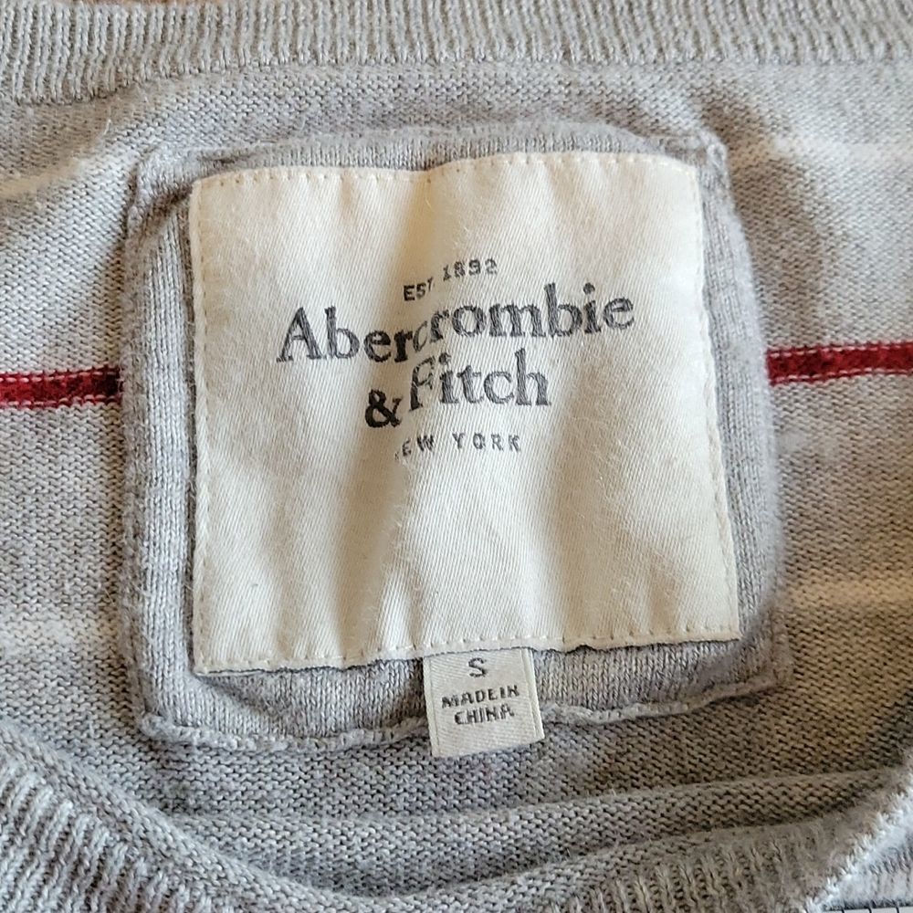 Abercrombie & Fitch striped sweater - Picture 6 of 8